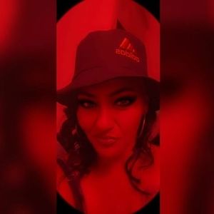 Meet your Posher, Iesha
